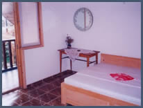 Camera Mansarda Vila II